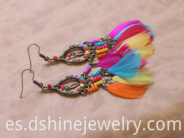 Tiny Beads Feather Girls Earrings